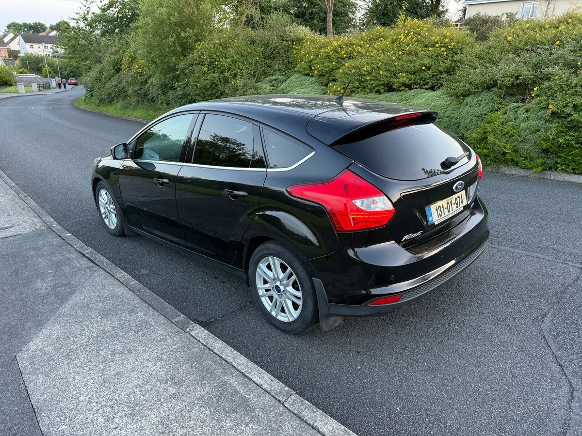 Ford Focus Titanium 1.6tdi 113bhp / high spec - Image 4