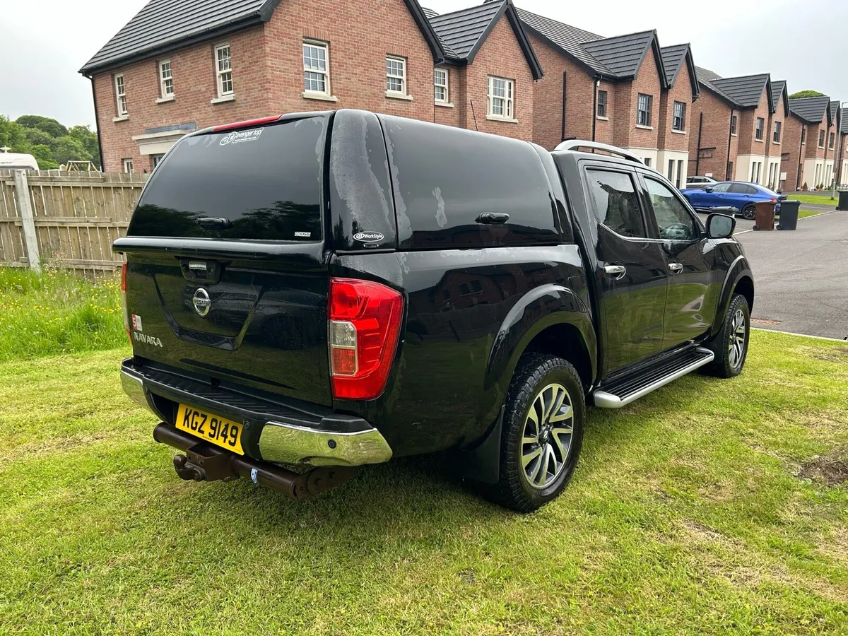 2018 Nissan Navara double cab tekna manual - Image 4