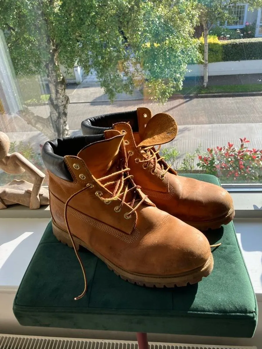 Timberland premium leather boots UK 10.5 plus 200 new - Image 1