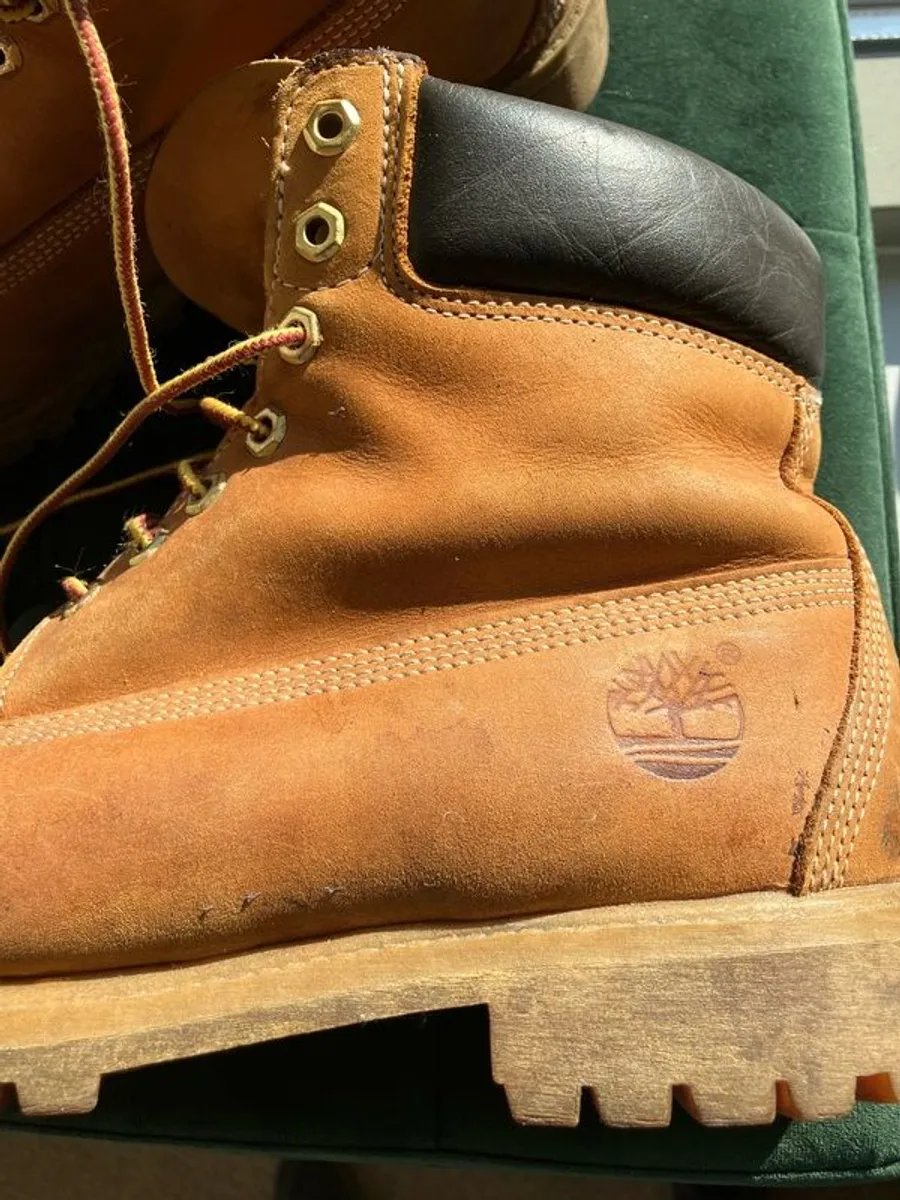 Timberland premium leather boots UK 10.5 plus 200 new - Image 2