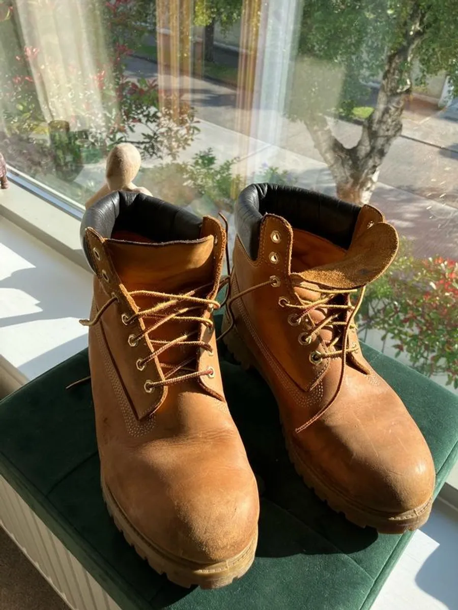 Timberland premium leather boots UK 10.5 plus 200 new - Image 4