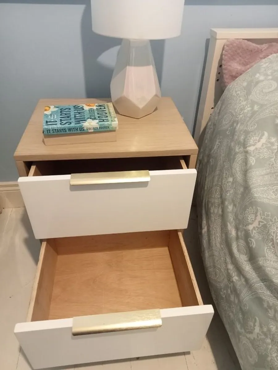Bedside locker/nightstand - Image 4
