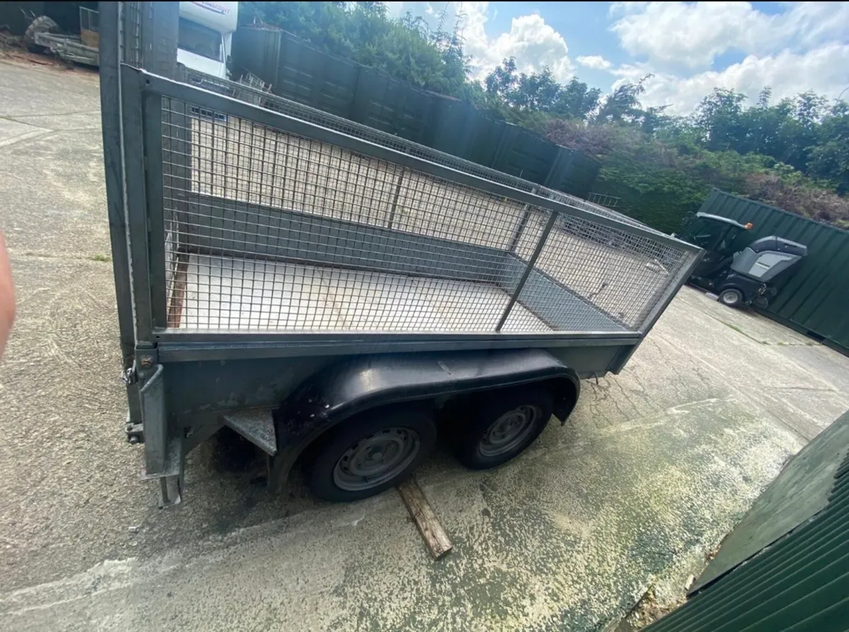 Trailer - Image 4