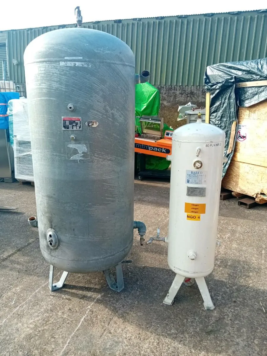 Vessels - Image 1