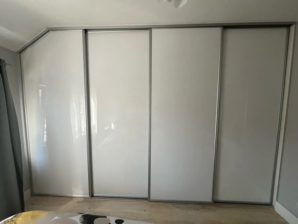 Sliding door for built-in wardrobes - Image 1