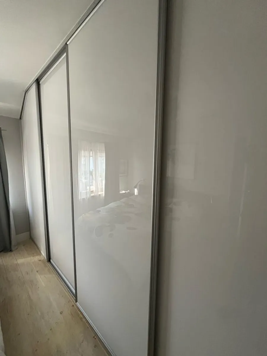 Sliding door for built-in wardrobes - Image 2