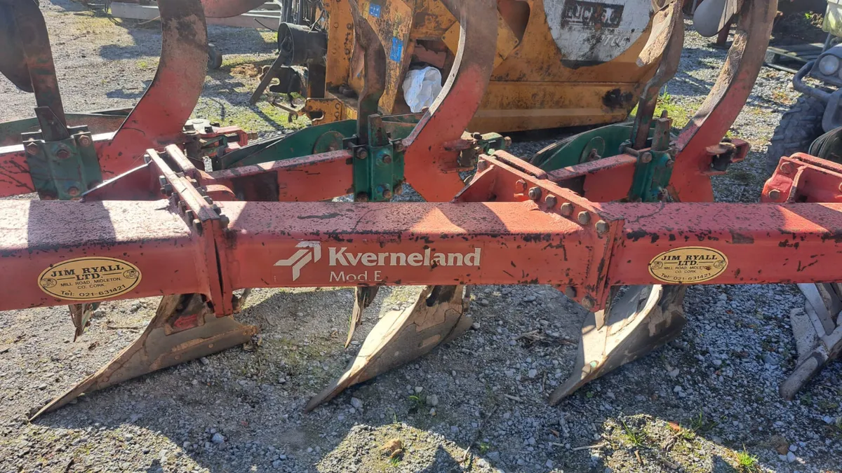Kverneland 4 Furrow plough - Image 3