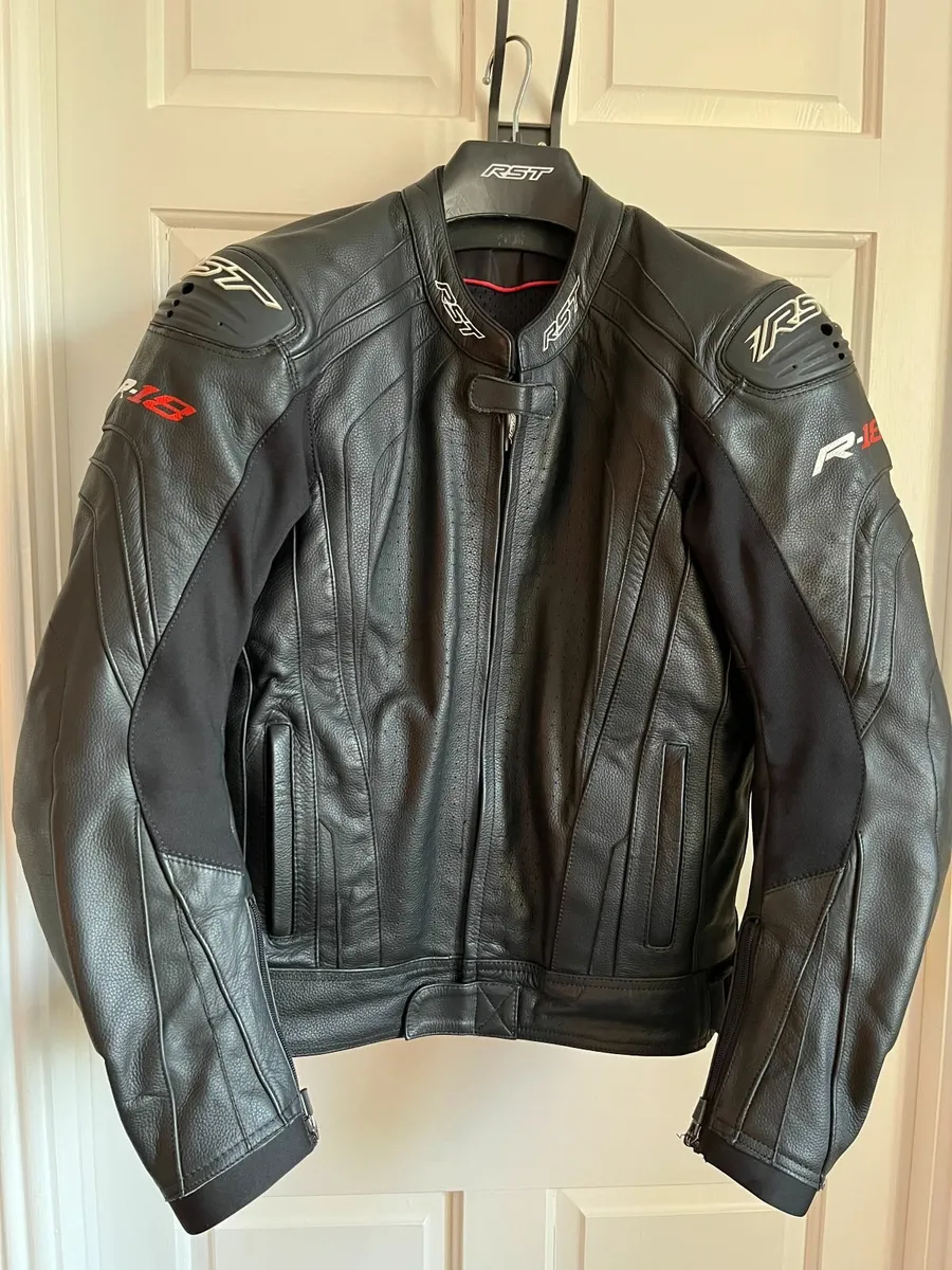 Dainese RST Weise Alpinestars textiles & leathers - Image 1
