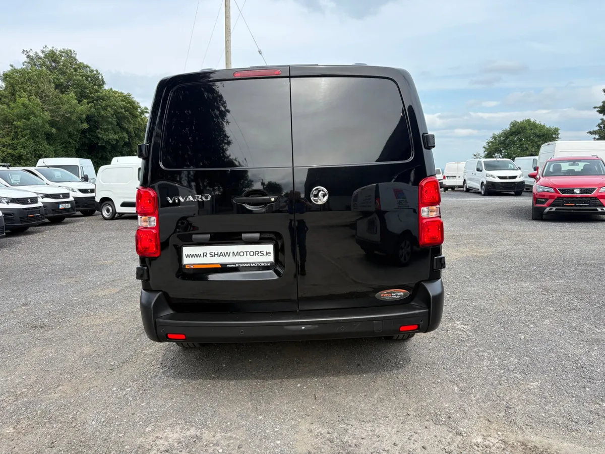 Vauxhall Vivaro - Image 3