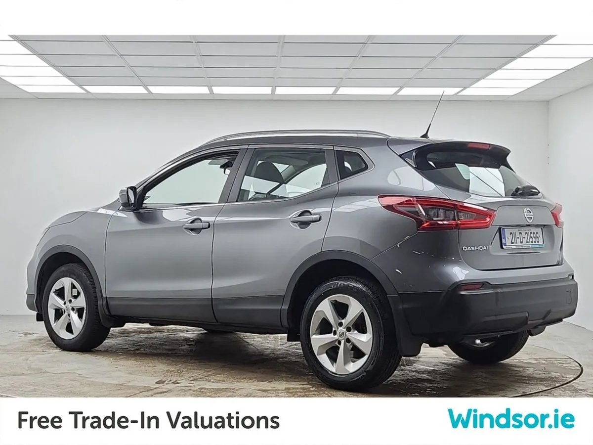Nissan QASHQAI 1.3 PET SE - Image 4