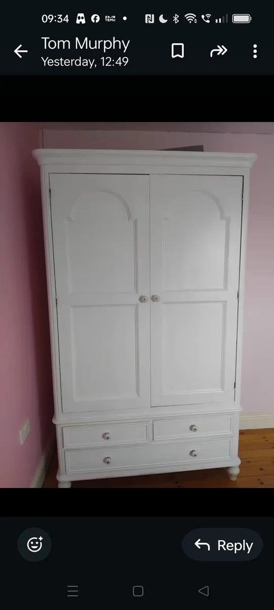 Bedroom furniture - Image 1