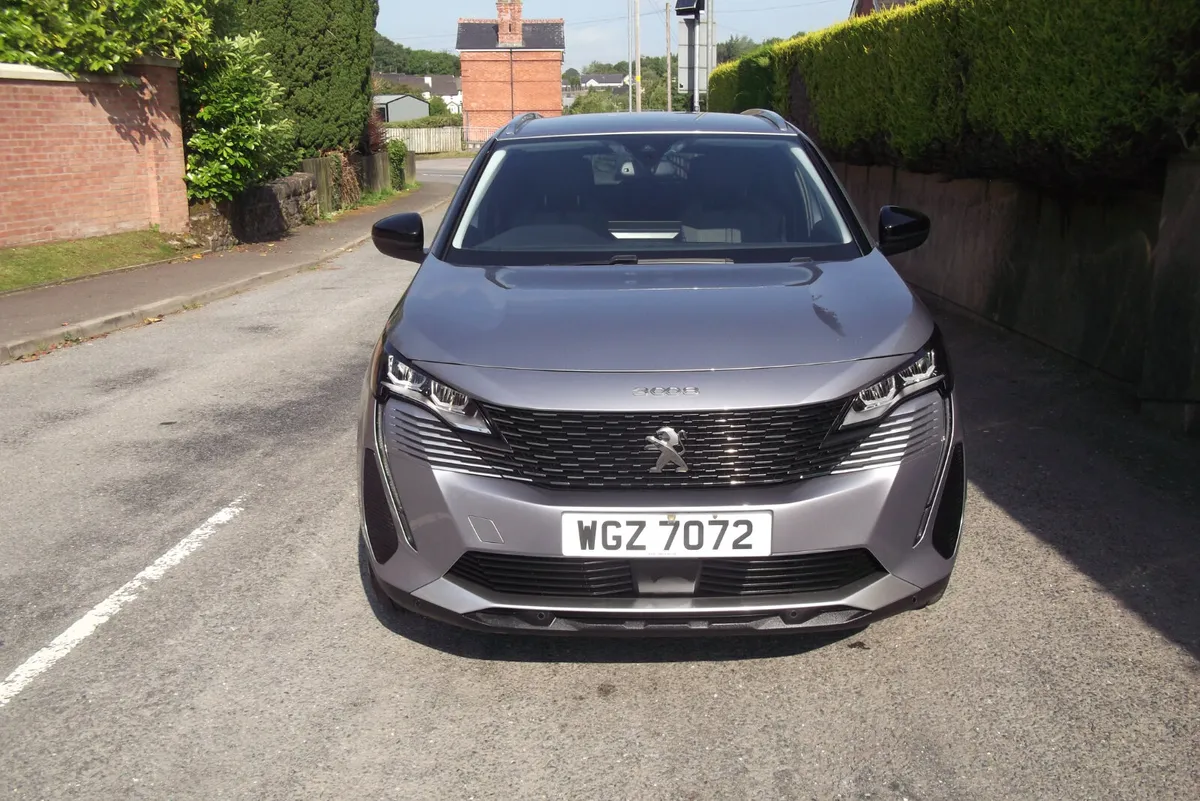 Peugeot 3008 2022 - Image 2