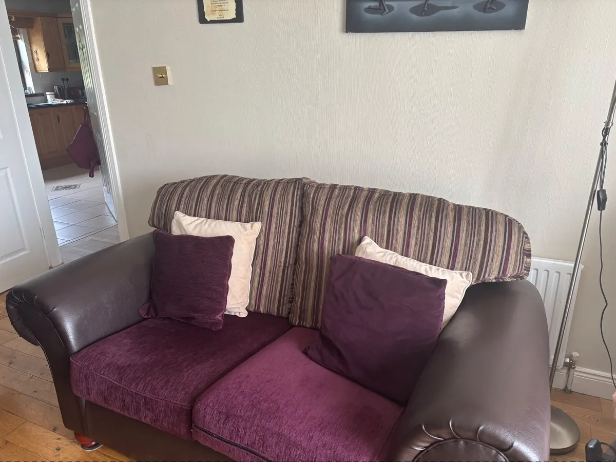 Couch - Image 2