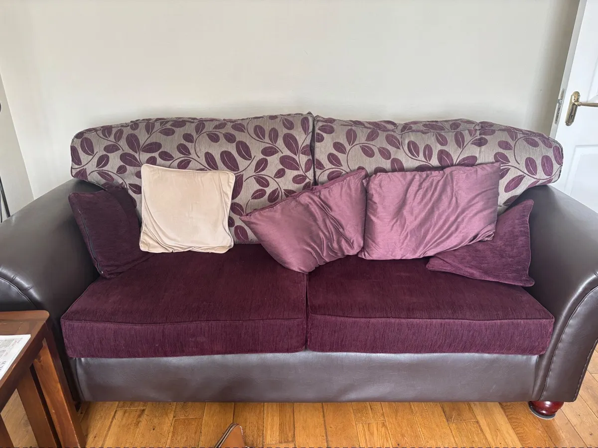 Couch - Image 4