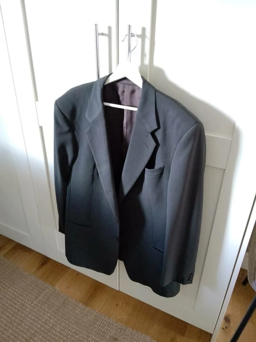 Mens Suit - Image 1