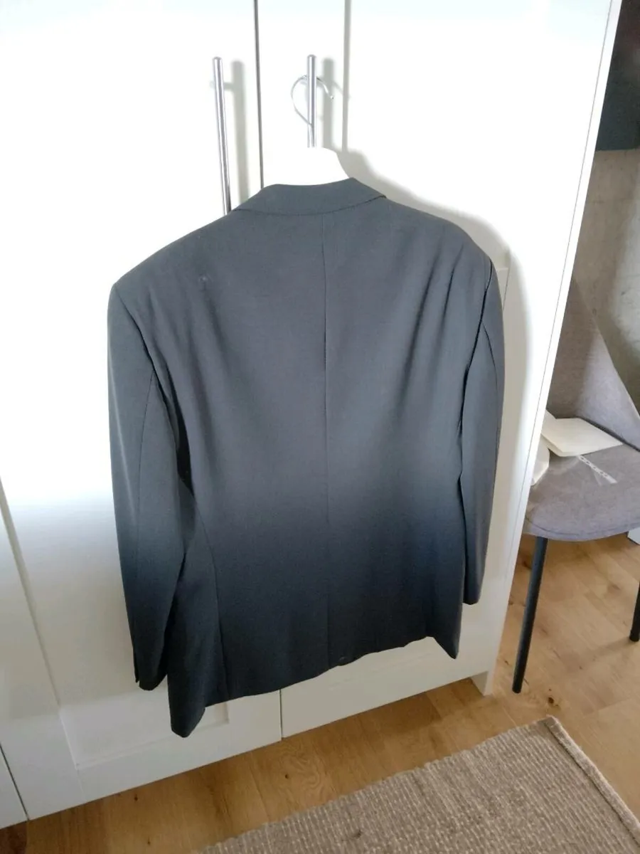 Mens Suit - Image 4
