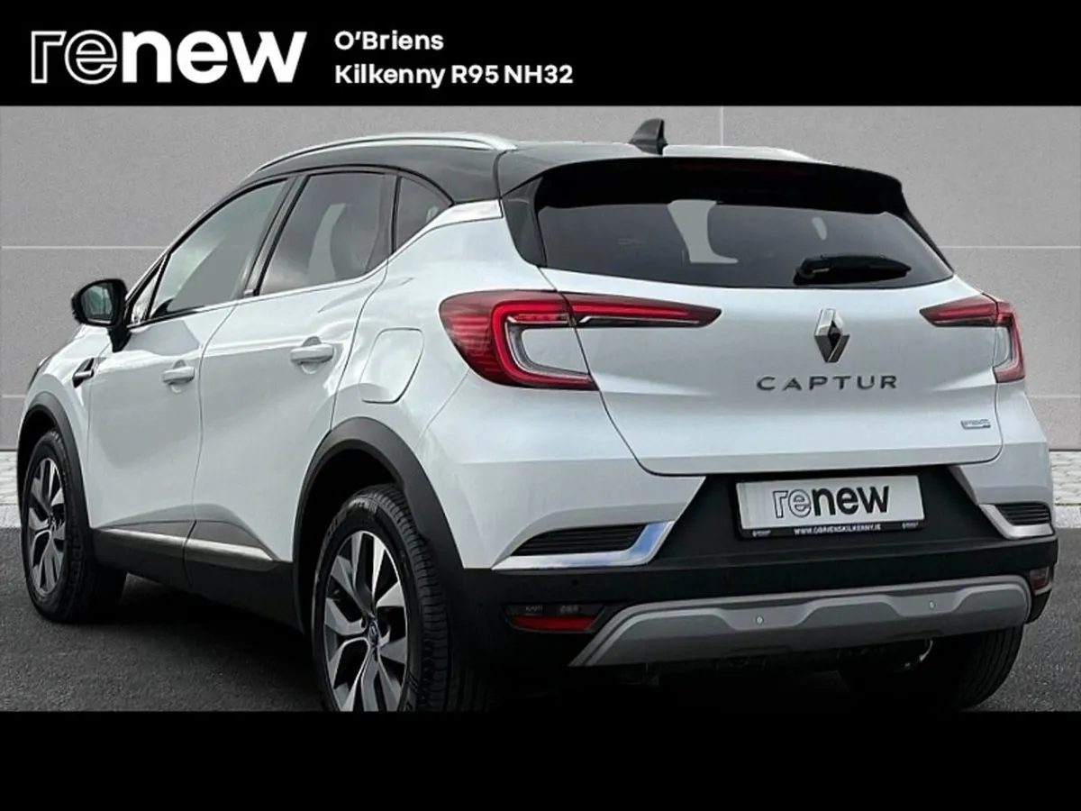 Renault Captur S-edition E Tech Phev 1.6 160 BHP - Image 3