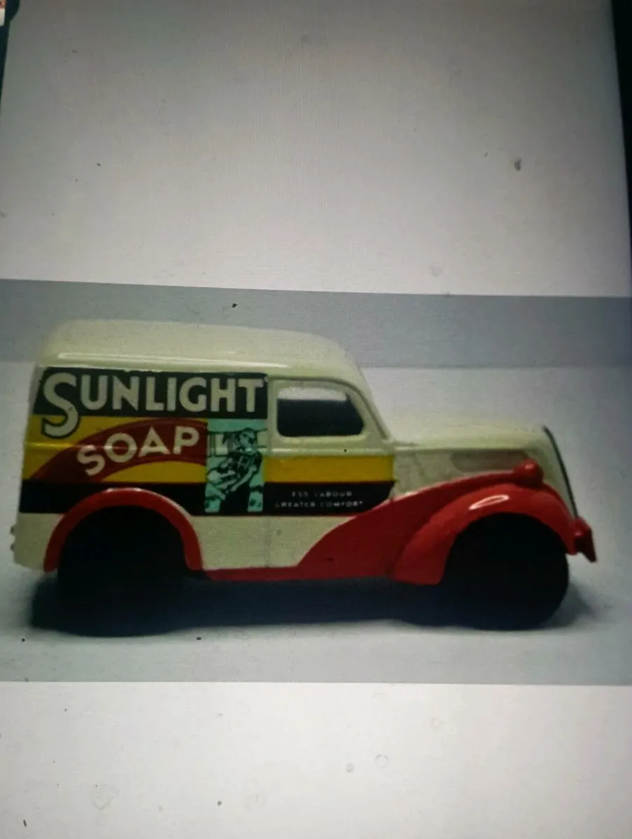 DIE -CAST MODLE SUNLIGHT' DELIVERY VAN.🚚 - Image 3