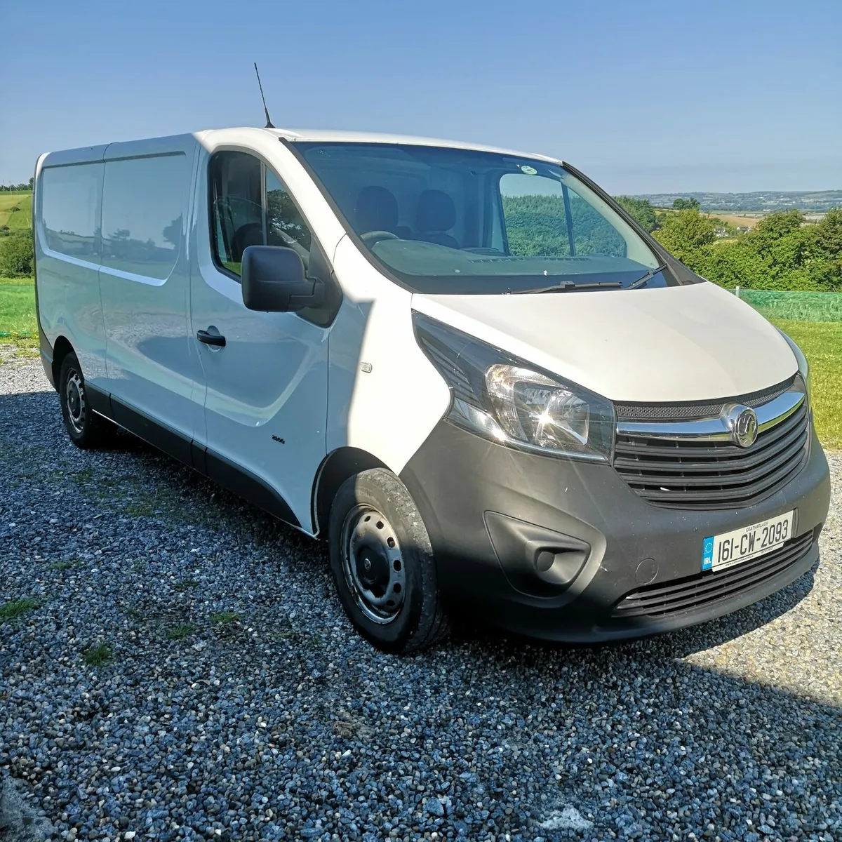 2016 Vauxhall Vivaro - Image 1