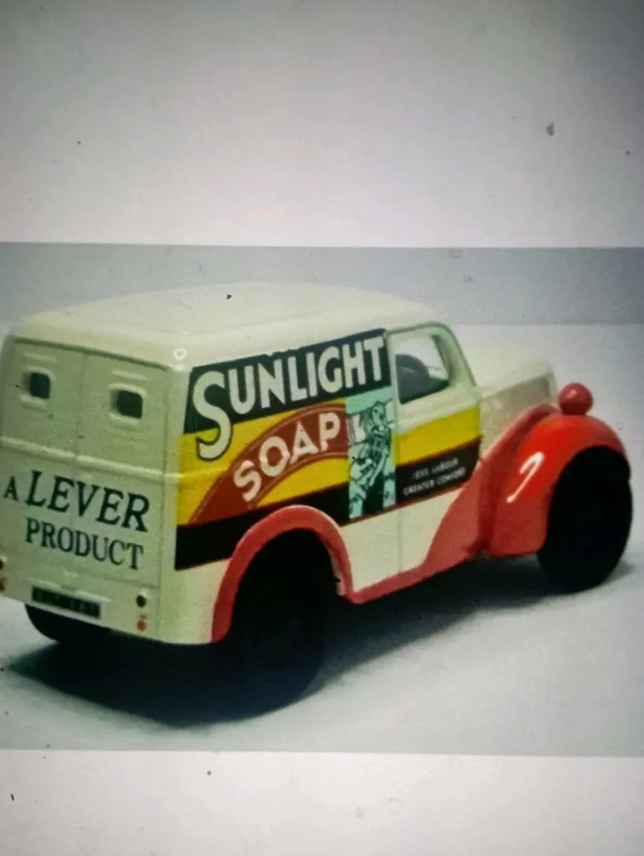 DIE -CAST MODLE SUNLIGHT' DELIVERY VAN.🚚 - Image 4
