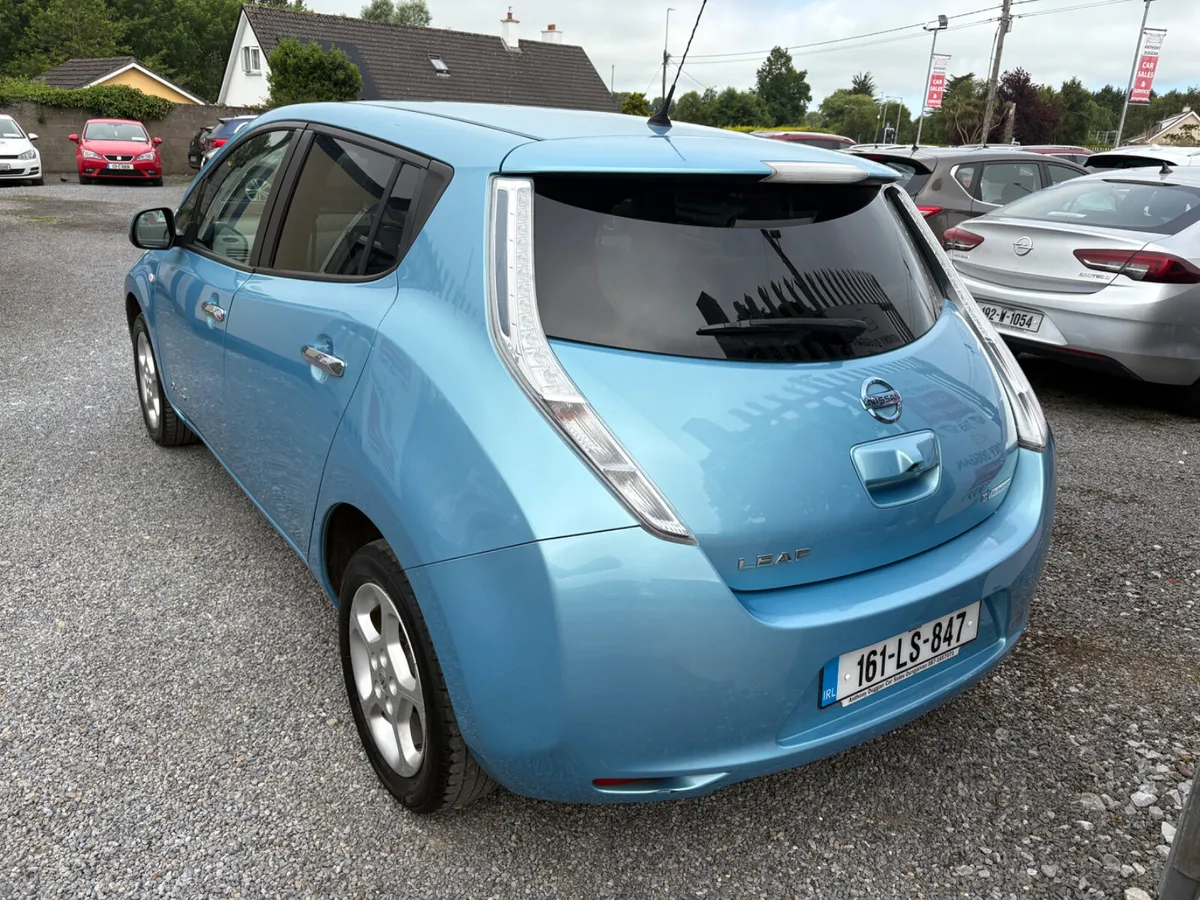 2016 Nissan Leaf 30kw SV - Image 3