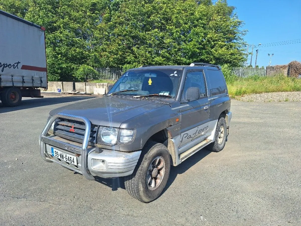 Mitsubishi Pajero - Image 2