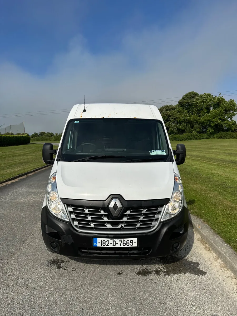 Renault Master 2018 DOE 10/25 - Image 2
