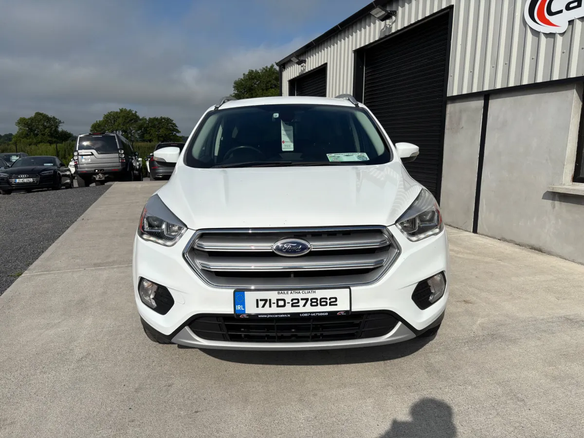 STUNNING 2017 FORD KUGA TITANIUM - Image 2