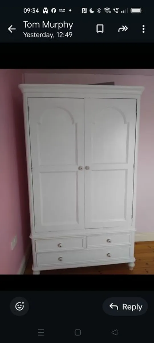 Bedroom furniture - Image 1