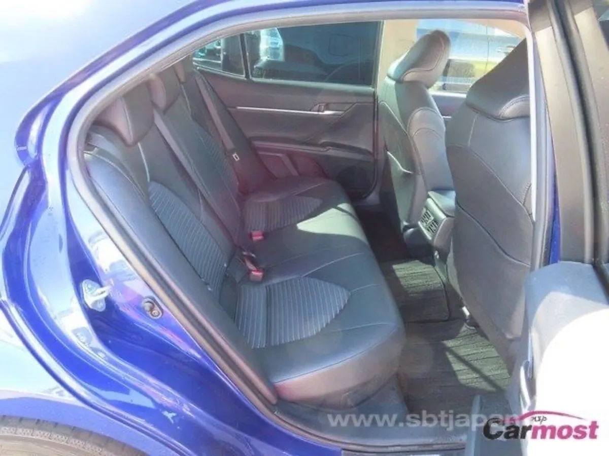 Toyota Camry 2019 - Image 3