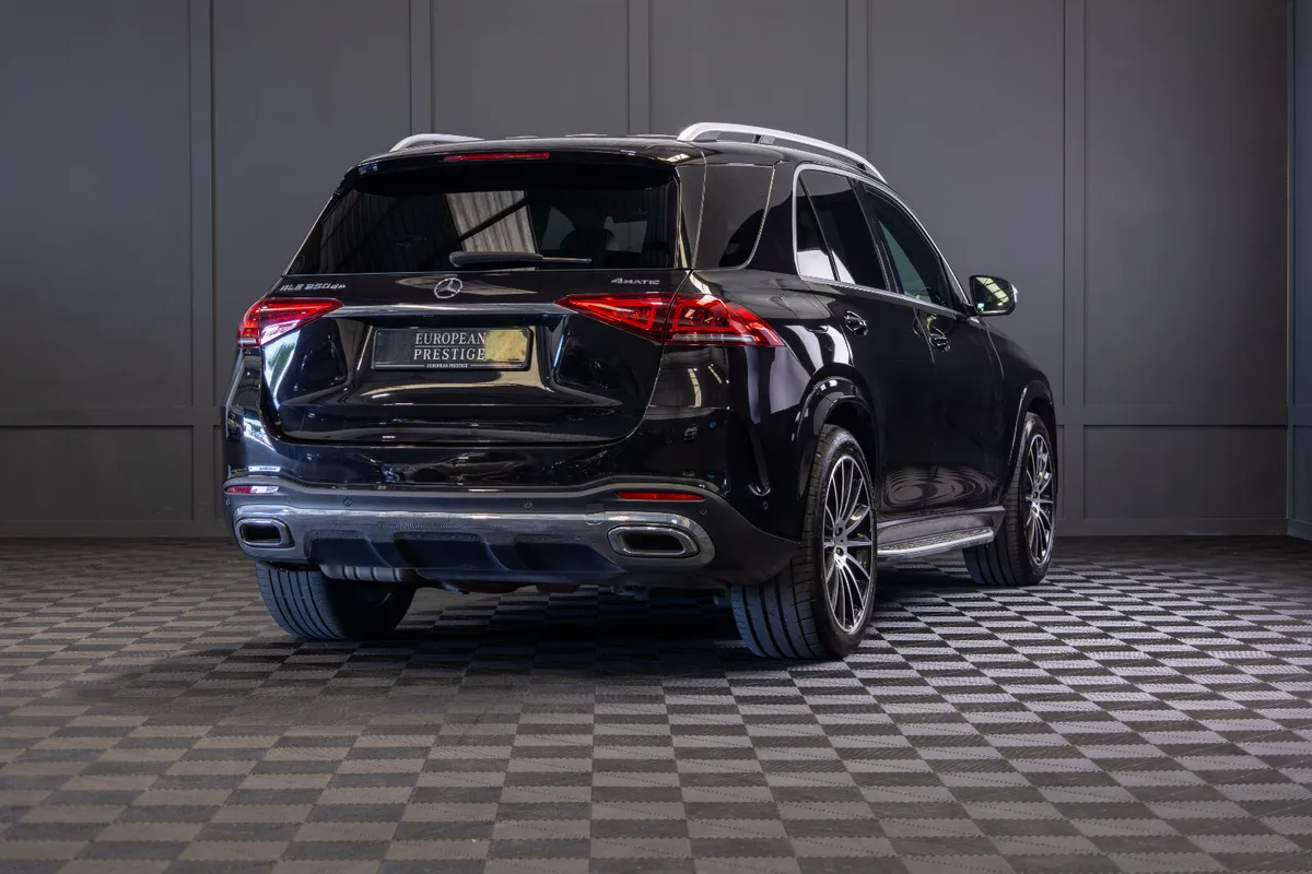 2022 Mercedes GLE 350de AMG Line Premium 4Matic - Image 3