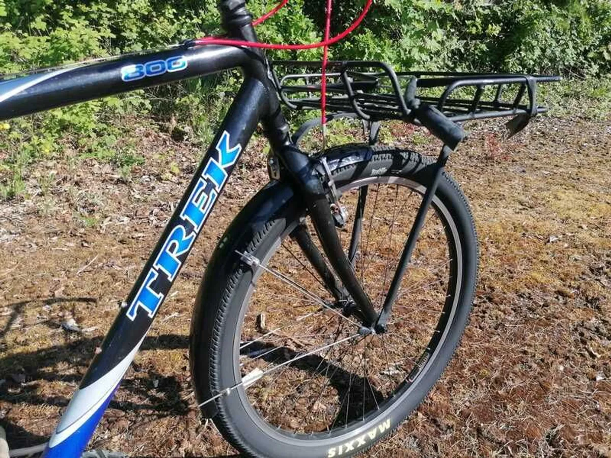 Trek 800 Singletrack Series - MTB Commuter Bike - Image 3