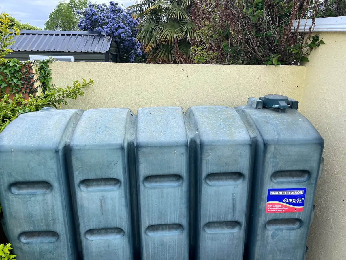 Oil tank - Image 3