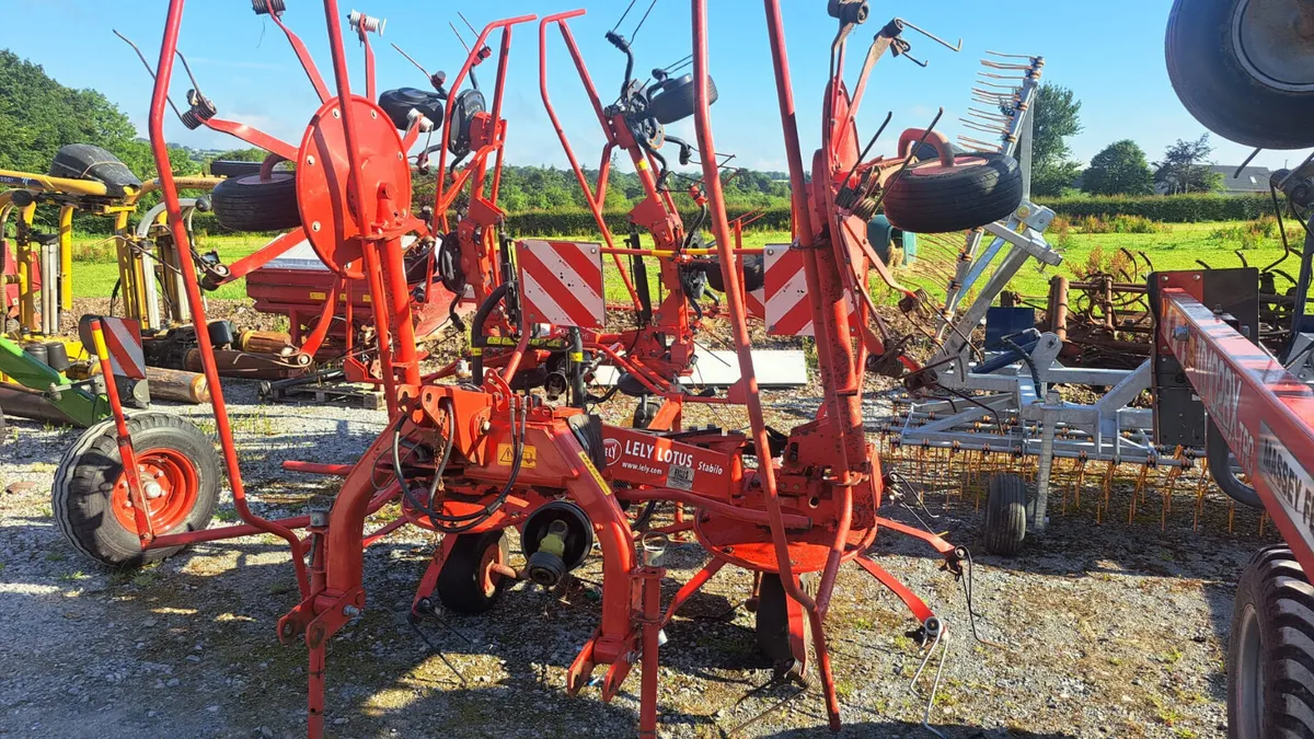 Lely Lotus 600 tedder - Image 1