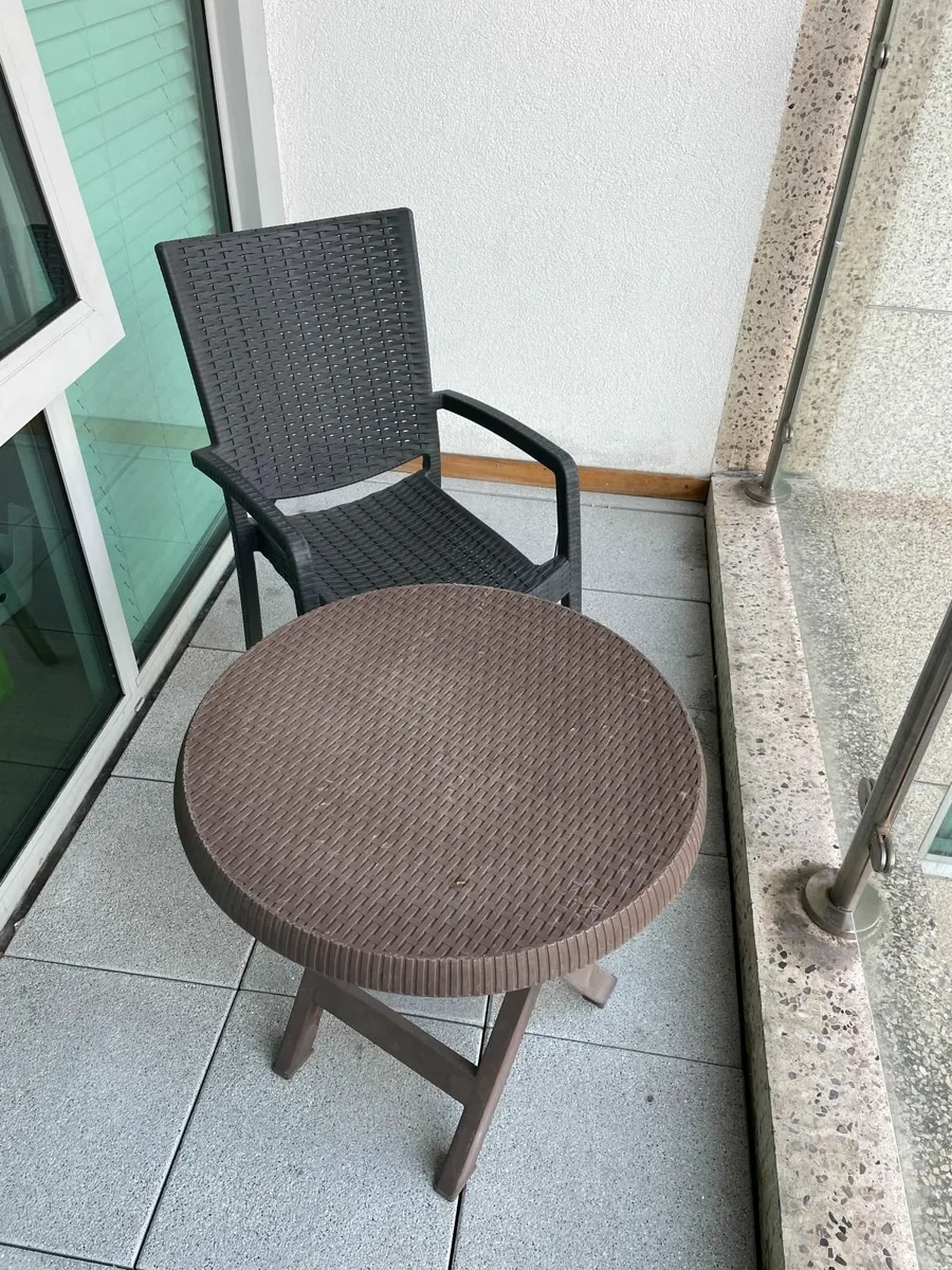 Garden table and chair - Image 2