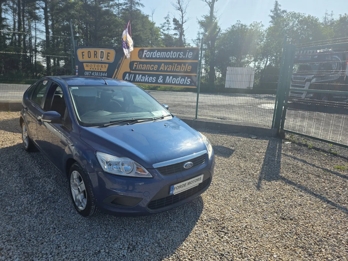 Ford Focus 2010 - Image 1
