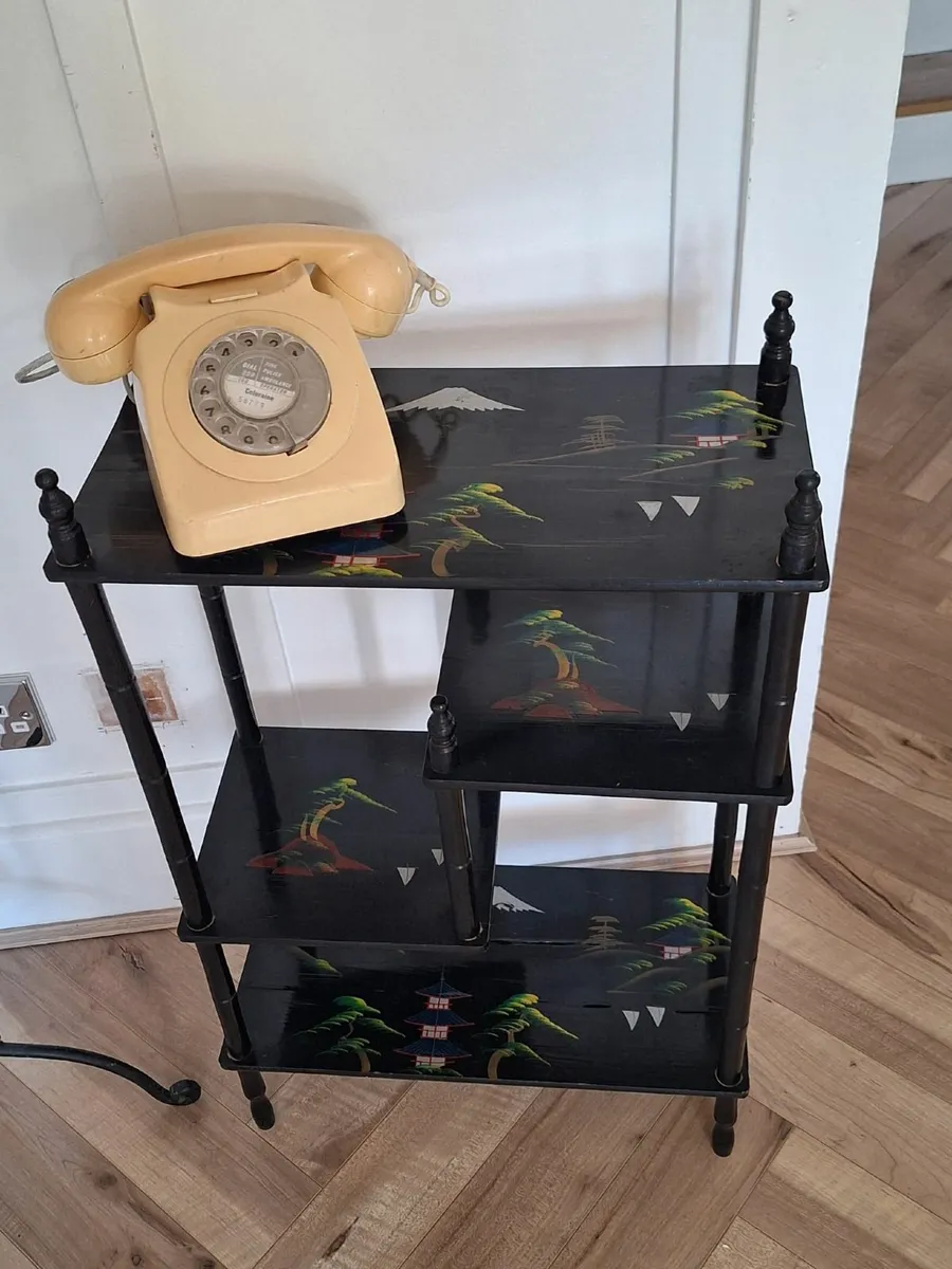 A vintage 1940s Japanese blabk laquared what not/s - Image 2