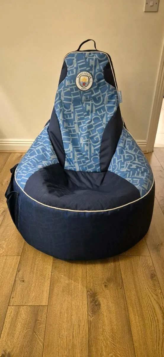 Manchester City Gaming Bean Bag - Image 1