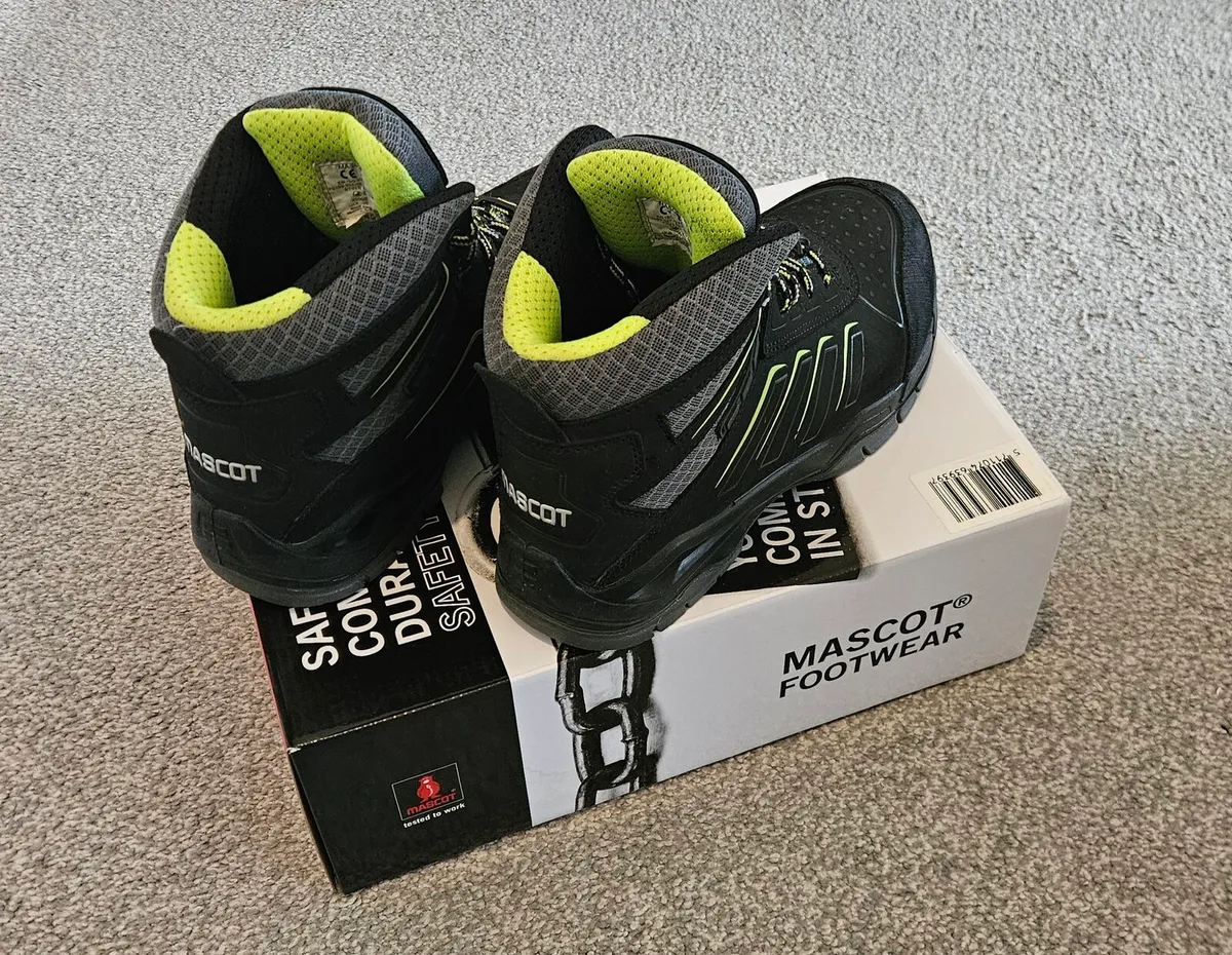 Mascot Safety Boots UK 9 - Image 3