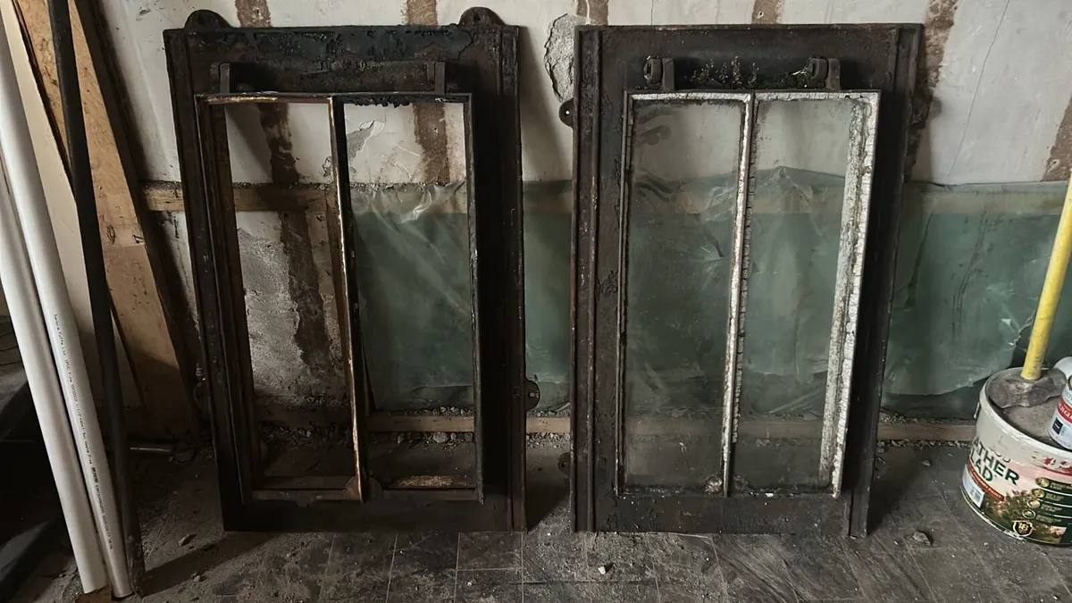 Cast Iron Rooflights - Image 1