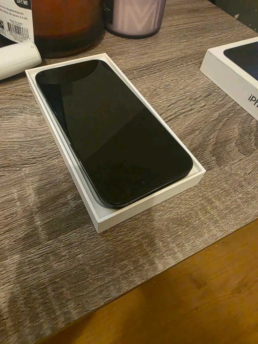 Iphone 16 pro max - Image 2