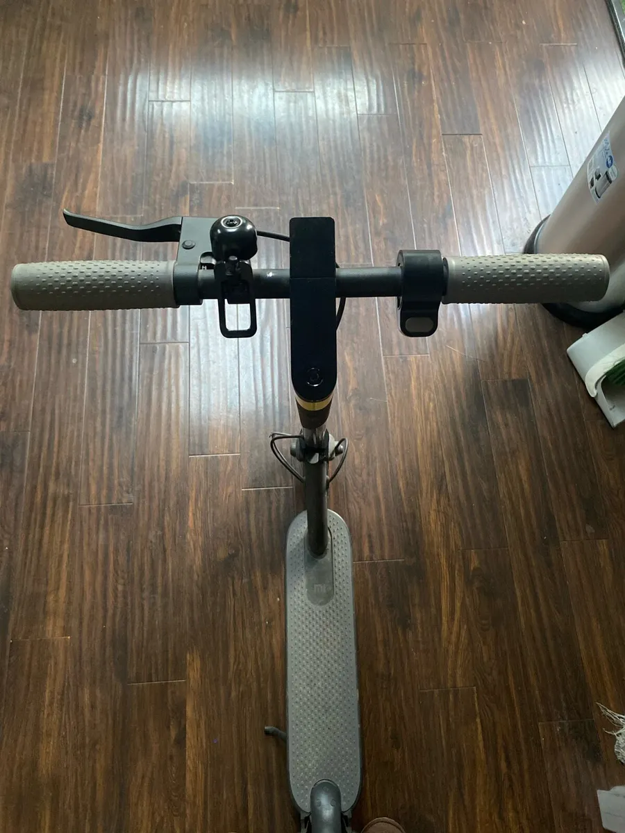 Xiaomi electric scooter - Image 2