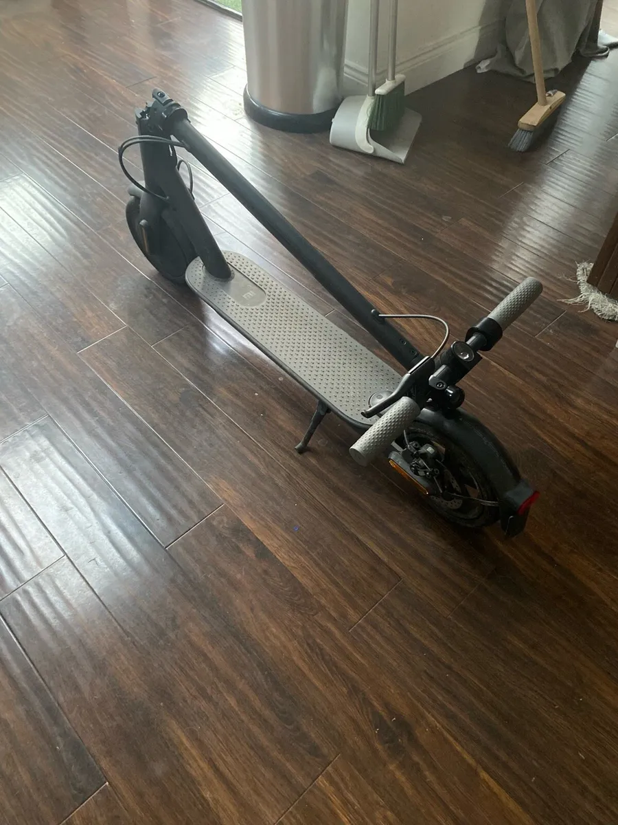 Xiaomi electric scooter - Image 3