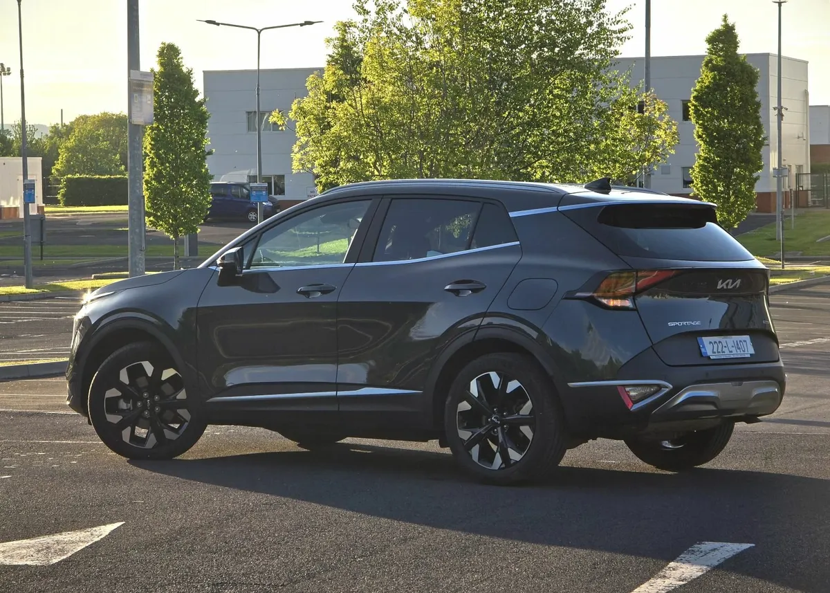 Kia Sportage K3 PHEV 2022 Auto 4x4 Like New 5000km - Image 3