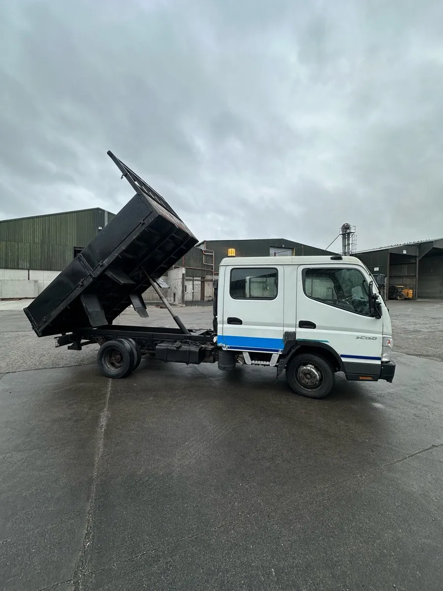Mitsubishi Canter 3.5T Crew Cab - Image 1