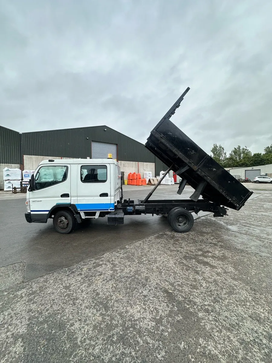 Mitsubishi Canter 3.5T Crew Cab - Image 3