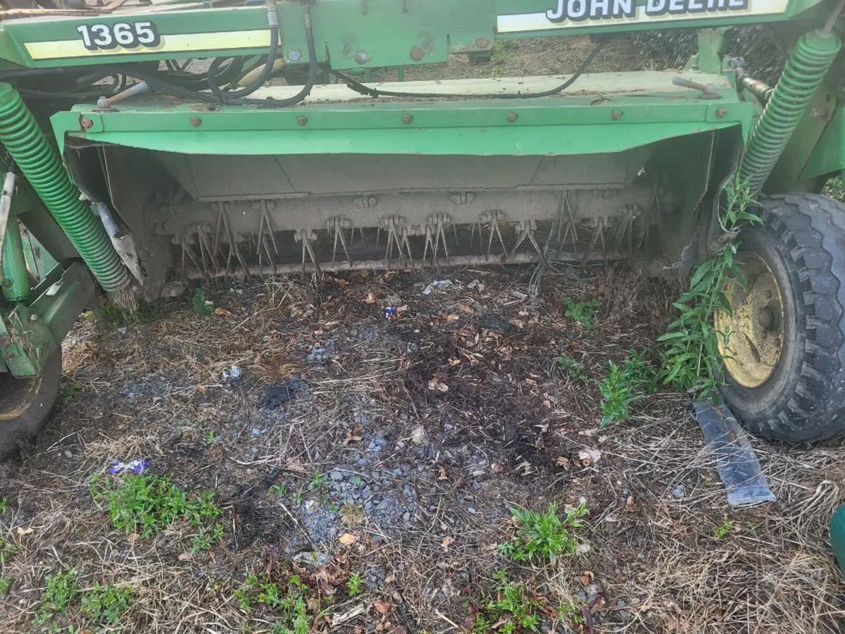 John deere 1365 mower - Image 1
