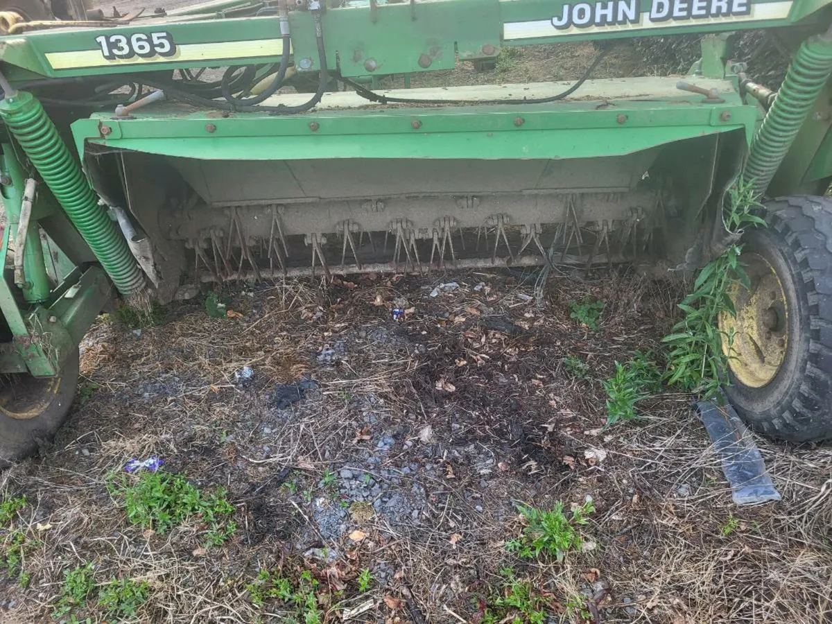 John deere 1365 mower - Image 2