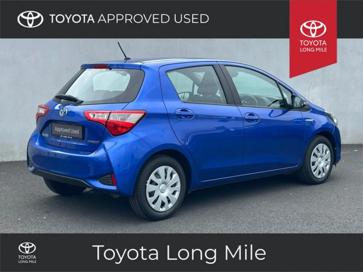 Toyota Yaris 1.5 Hybrid Active 5dr CD Player - Image 3