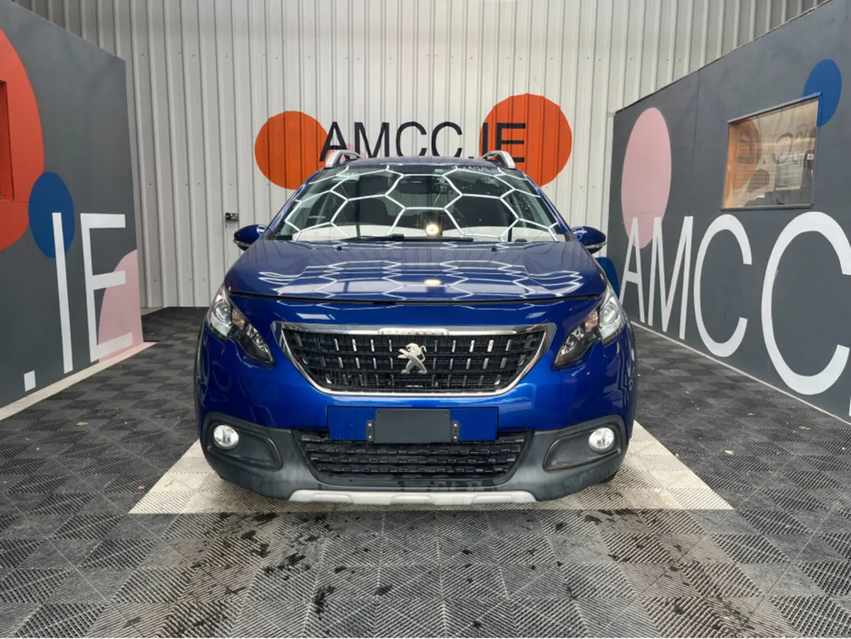 Peugeot 3008 1.2 PETROL / 21k KMs / 	CROSS CITY / - Image 2